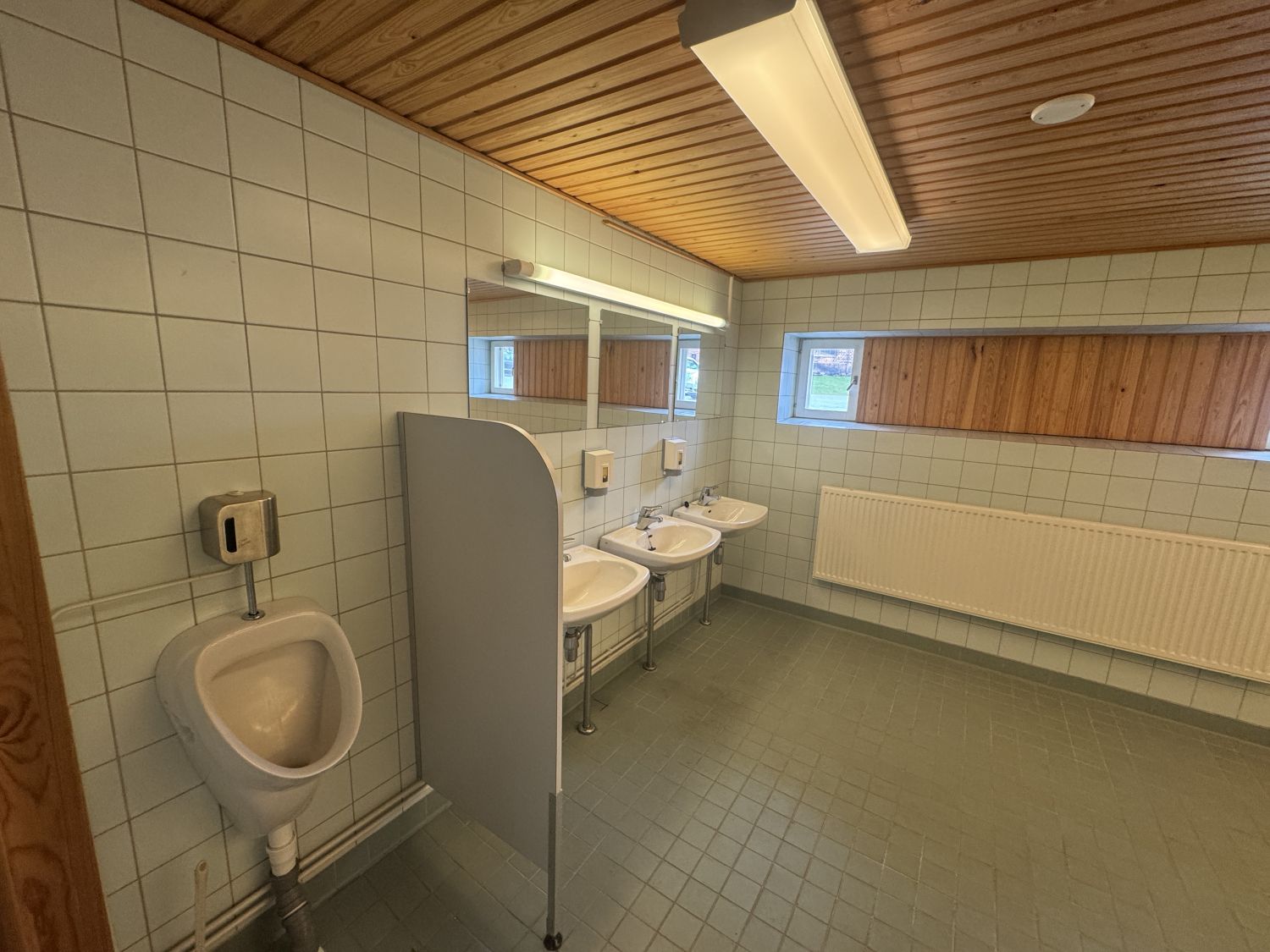 B rakennus (0.krs) sosiaalitiloja