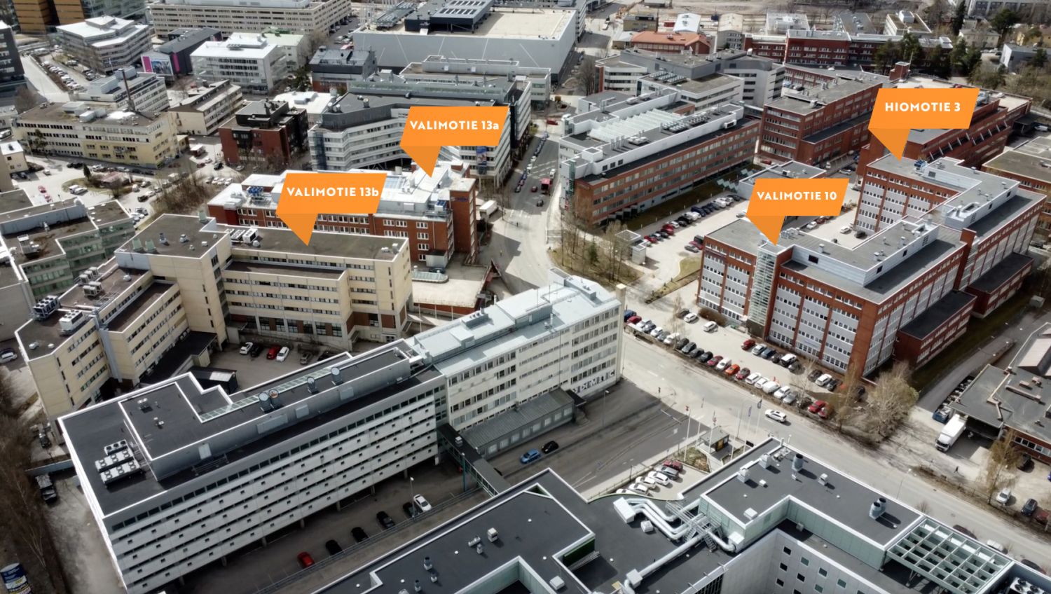 Valimo Center on hyvin saavutettavissa niin autolla, julkisilla kuin pyörälläkin.