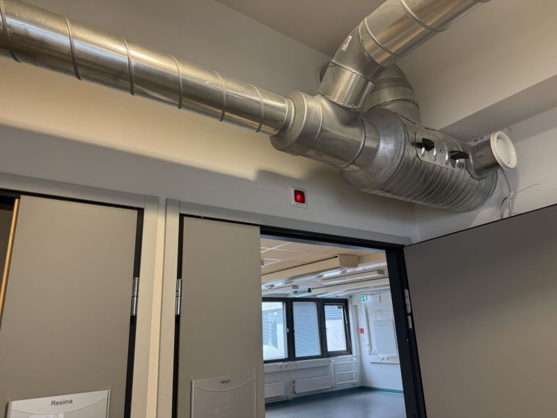 IV-putkia 2.krs käytävällä