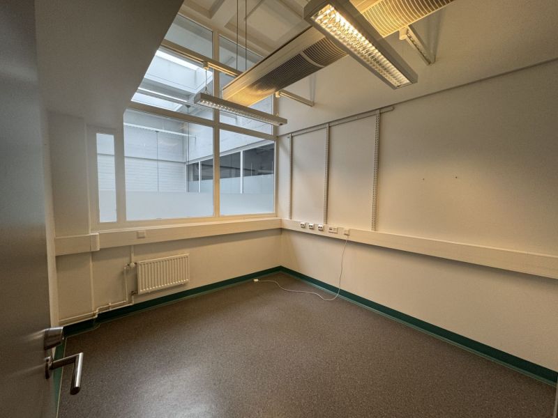 Jäähdytetty toimistohuone 2.krs 
