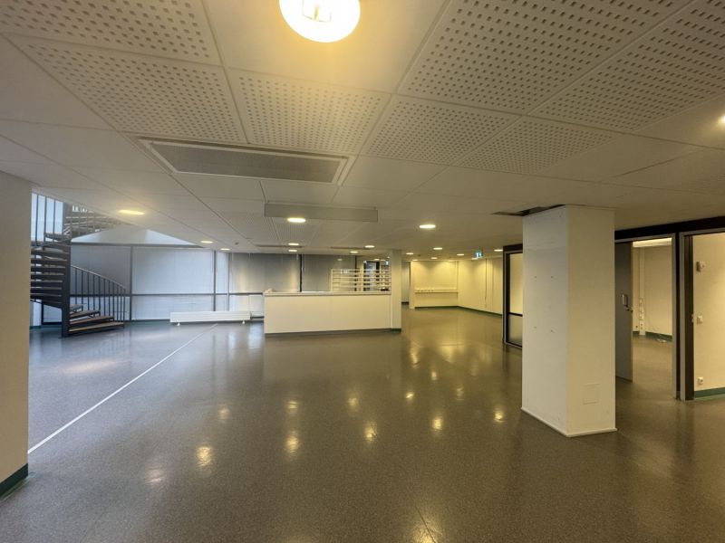 Aulanäkymä B-käytävältä