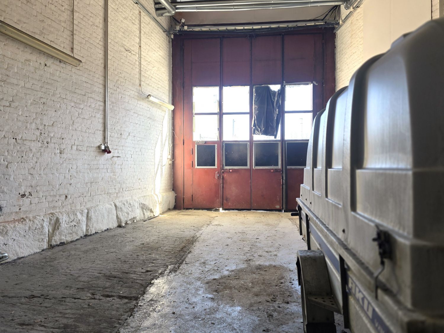 Korkeat sisääntuloovet