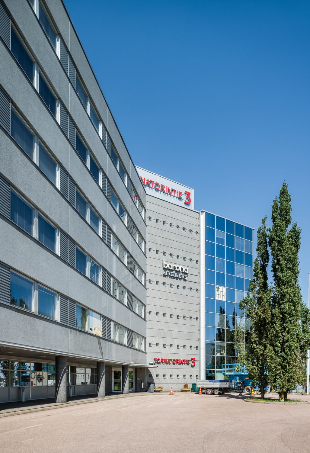 Osittainen julkisivukuva kiint