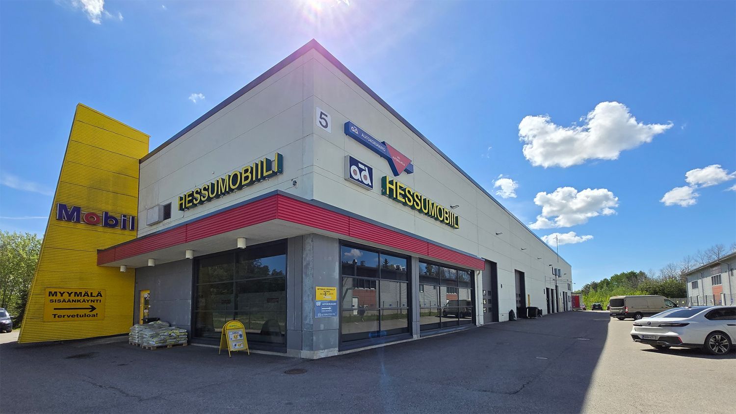 Vuokrattavana laadukas hallirakennus moneen käyttöön! Alkaen 3'495 €/kk + alv (norm.6’990 €/kk + alv (kokonaisuus))