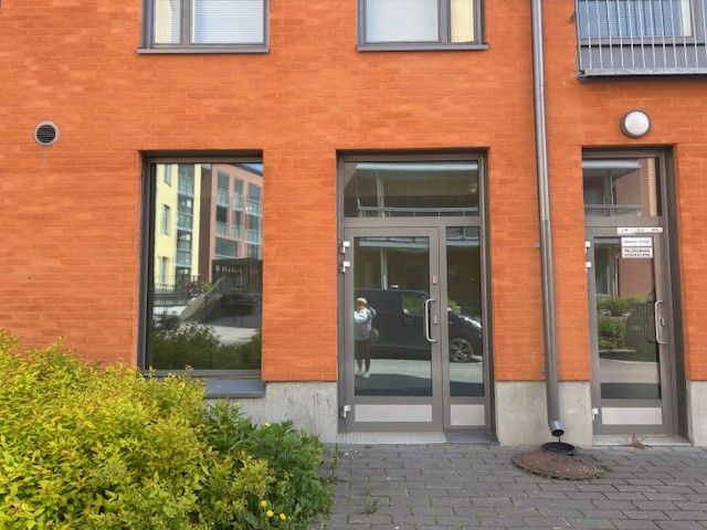 Vuokrataan Kuninkaantammesta 20 m2 työ-, toimisto-, liiketila.