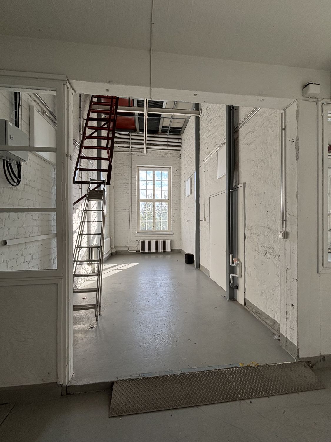 Varasto- / työhuone