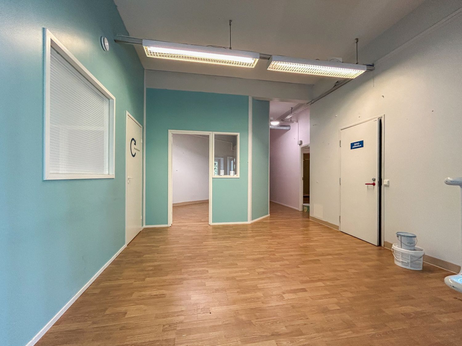 Alakerran sisääntulo