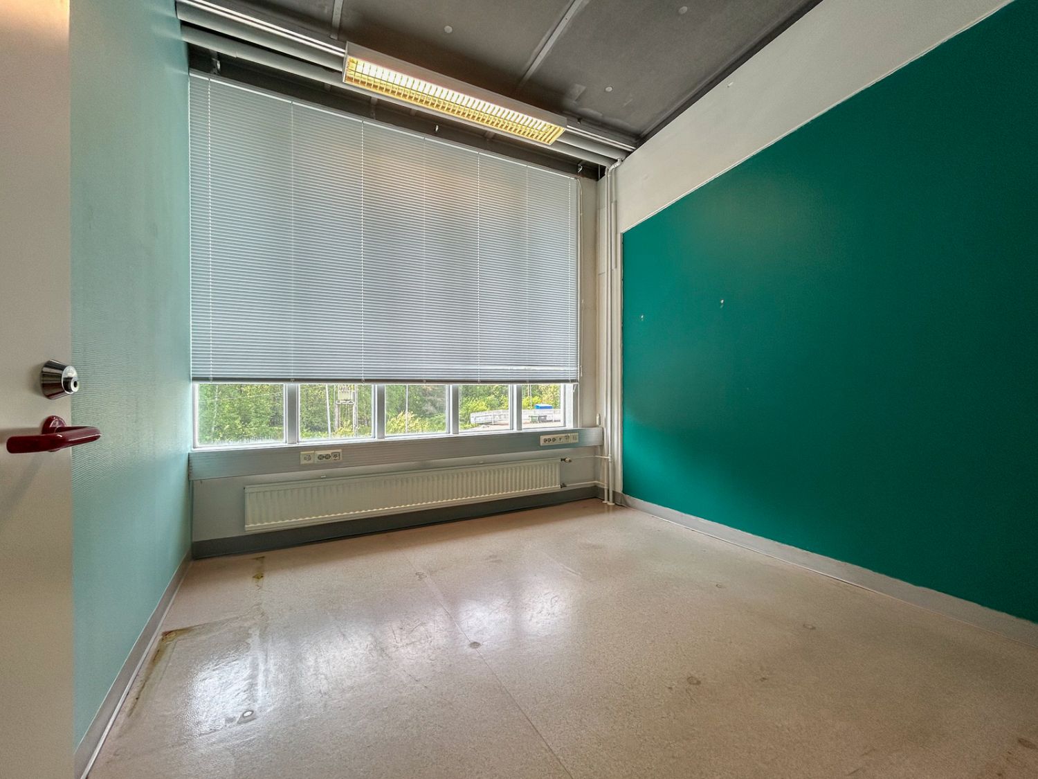 Yläkerran työhuone nro. 1