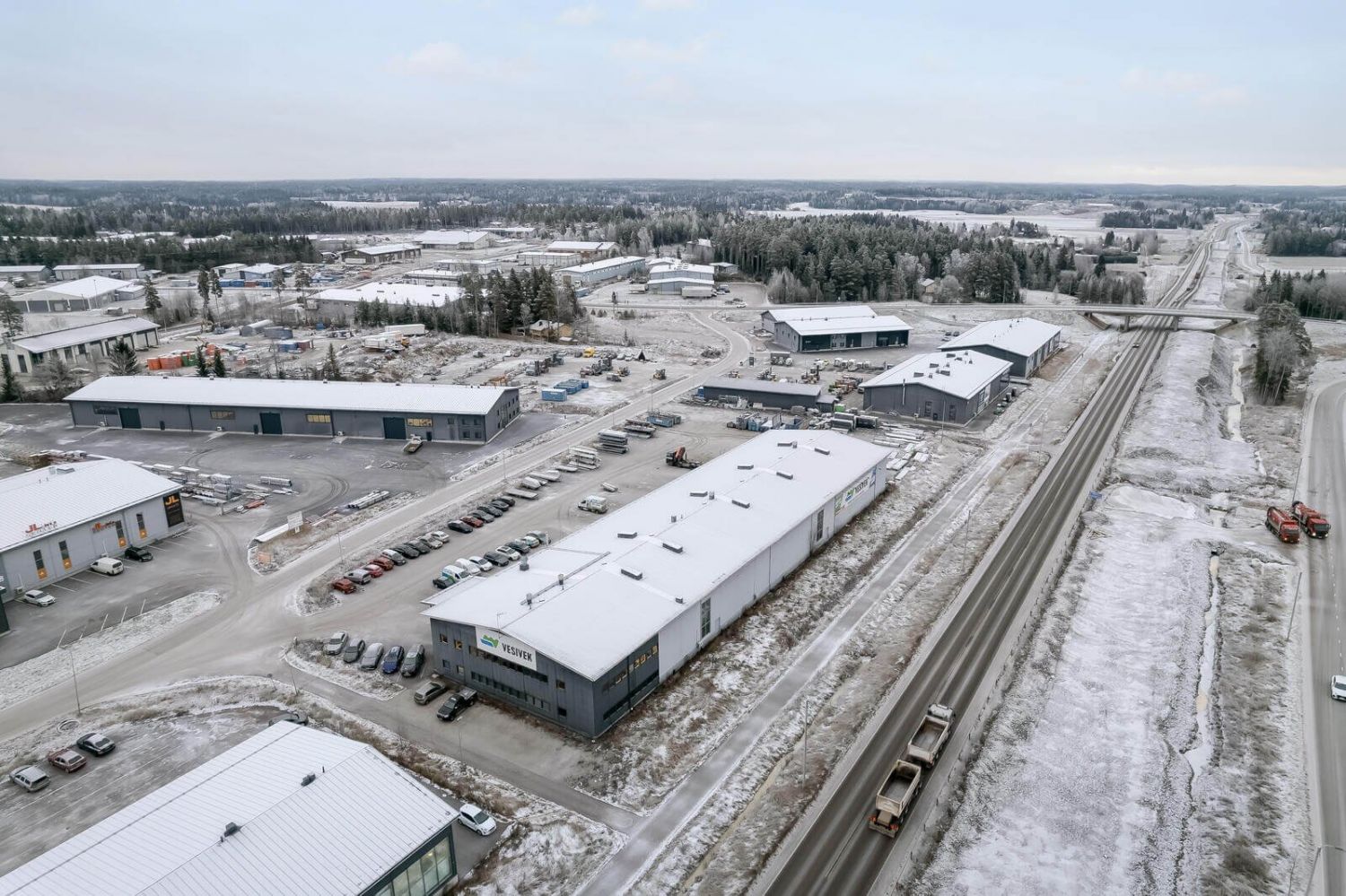 Vuokrataan Turun ohikulkutien varrelta Liedon avantista 2.krs toimistotilaa, tilat vapautuvat 1.8.2025. Vuokraan lisätään alv + kulutTiesitkö, että tilan hakijalle palvelumme on maksuton?Lisätiedot ja yhteydenotto:www.blanctoimitilat.fiHarri Laisto, LKV, Kaupanvahvistaja+358 40 536 5590ha...