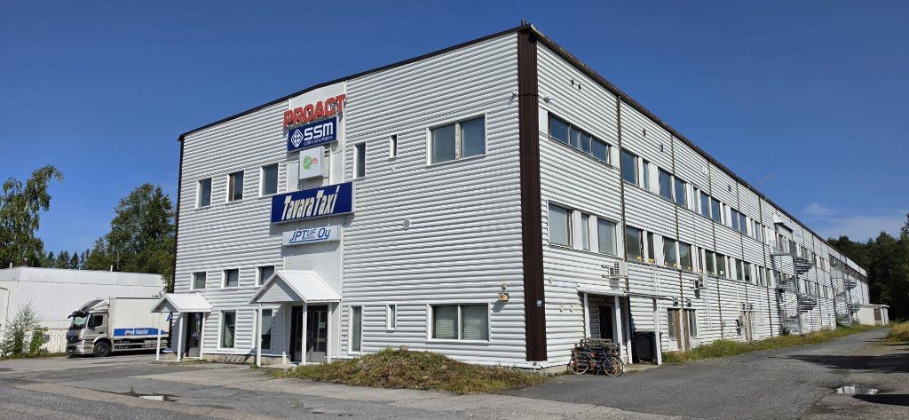 Monikäyttöinen tila varastointiin tai pientuotantoon