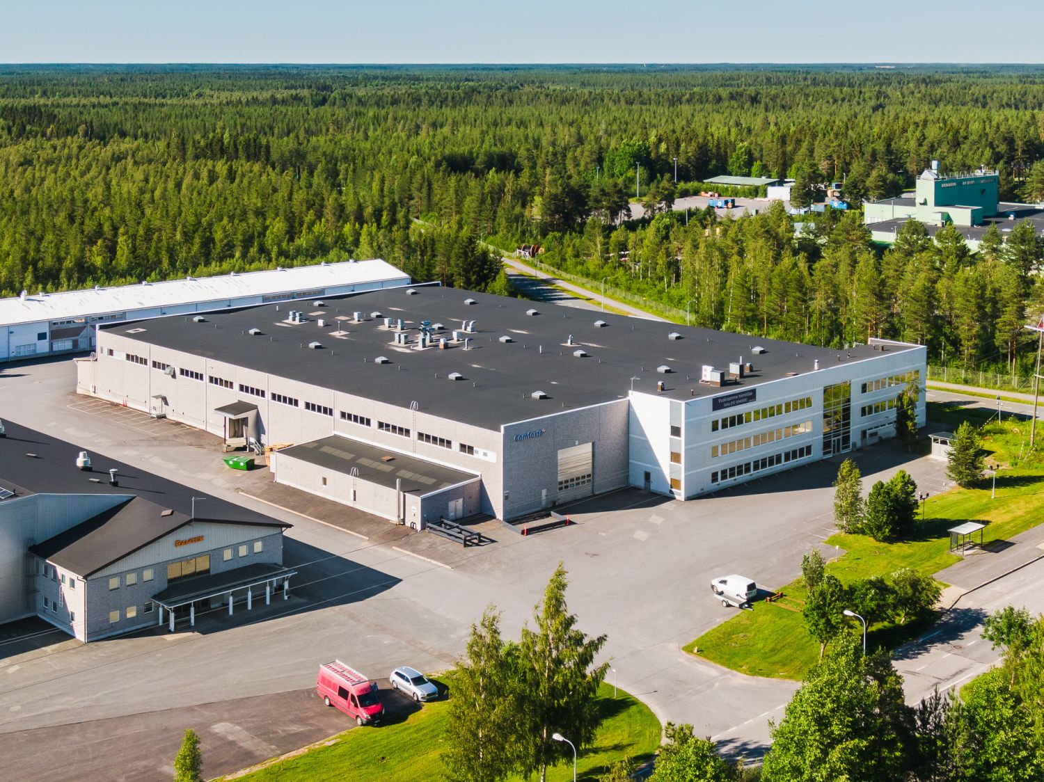 Siisti ensimmäisen kerroksen 59 m²:n sosiaalitila. Vapaa!Soita Kirsi Väisänen p. 050 549 5101 ja kysy lisätietoja!Tervetuloa tutustumaan!