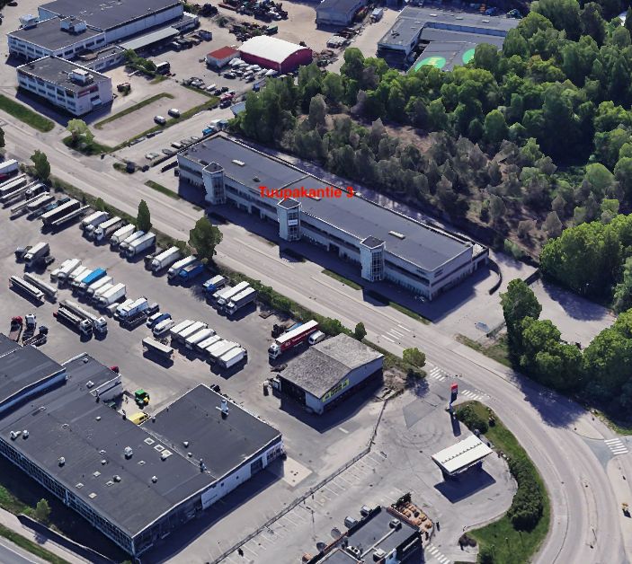 Tuupakantie 3, Vantaa erinomaisella sijainnilla olevaa toimitilaa. Katutasossa sijaitsevan toimitilan koko 434 m2 - 1080 m2, joka on valoisa ja avara, monien suurien ikkunoiden ansiosta. Toimitila sopii toimisto, näyttely, kokoonpano ja varasto käyttöön. Kokonaisuus sisältää toimistotilaa, varastoti...