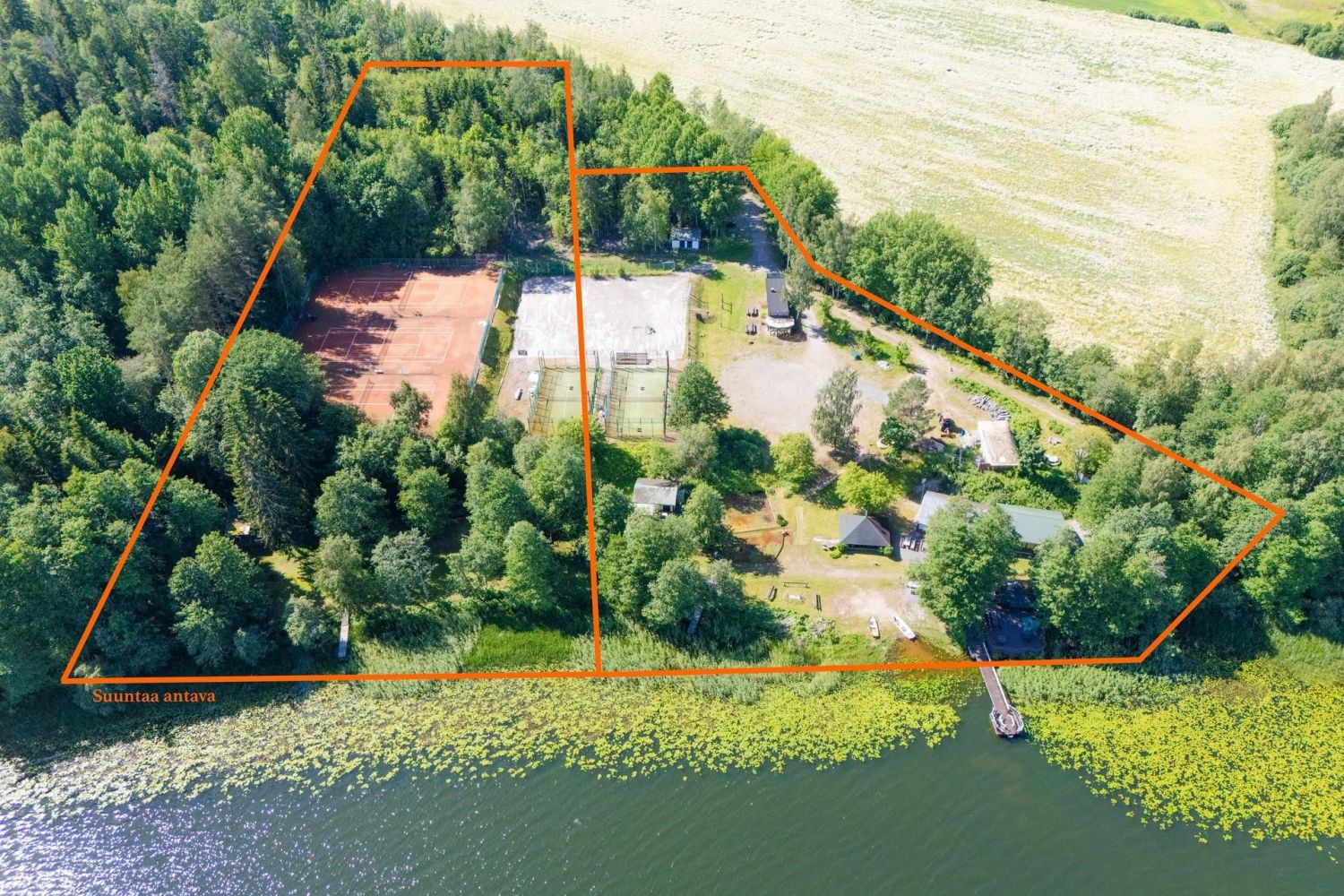 Enäjärven rannalla Vihdin Nummelassa Liikuntasammon liikunnallinen virkistys- ja viihdekeskus kaipaa uutta yrittäjää ja kiinteistökehittäjää.Helsinki ja Helsinki-Vantaan lentokenttä saavutettavissa n. 40-45 min / n. 50 km.Tilalla kolme massapinnoitettua tenniskenttää, kaksi uudehkoa padel kenttää...