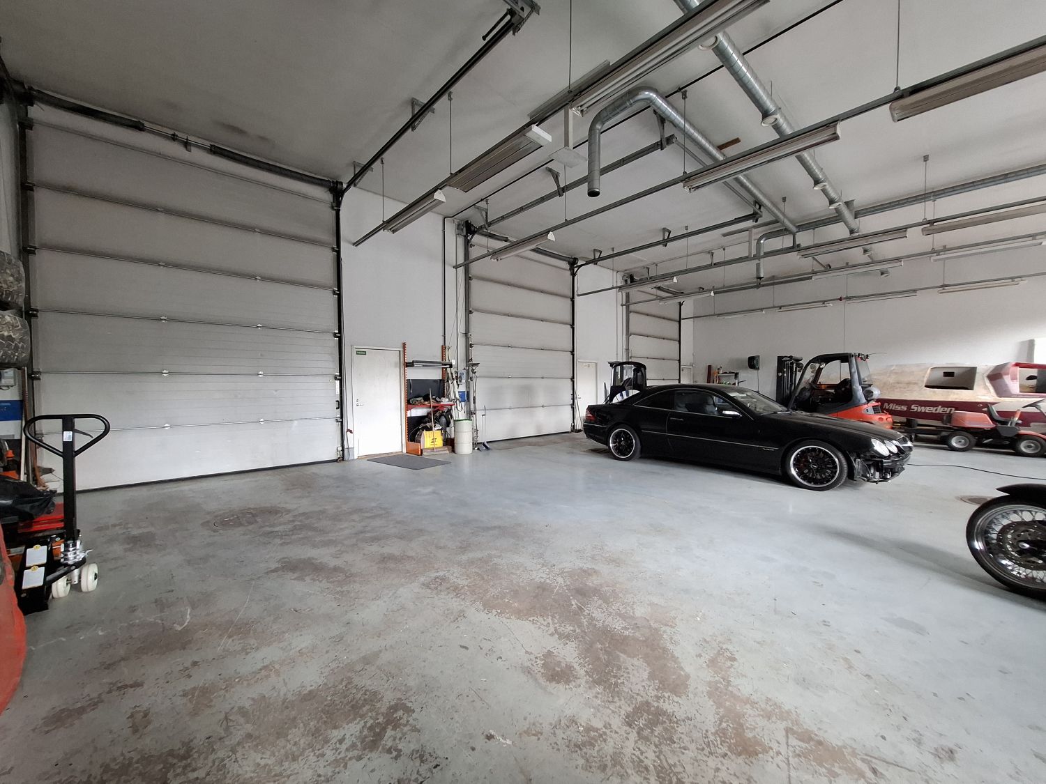 Hallissa 3 nosto-ovea