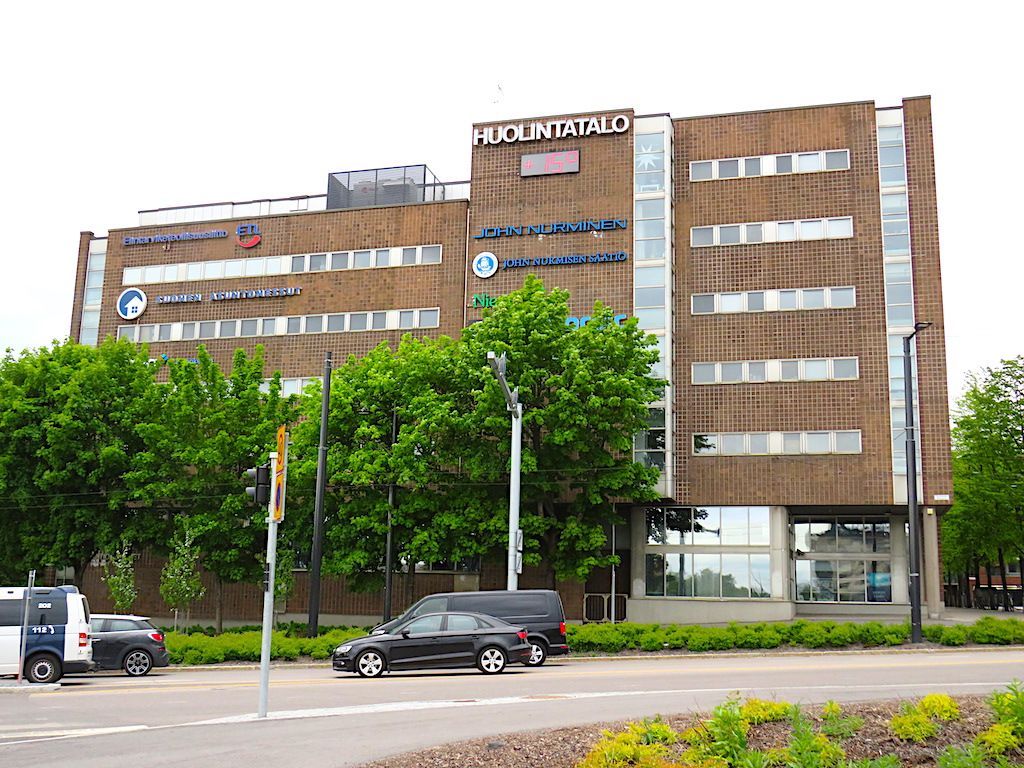 Vuokrataan toimistotila Pasilan Huolintatalosta. Tilassa nyt huoneita, mutta tilaa on mahdollista remontoida toiveiden m...