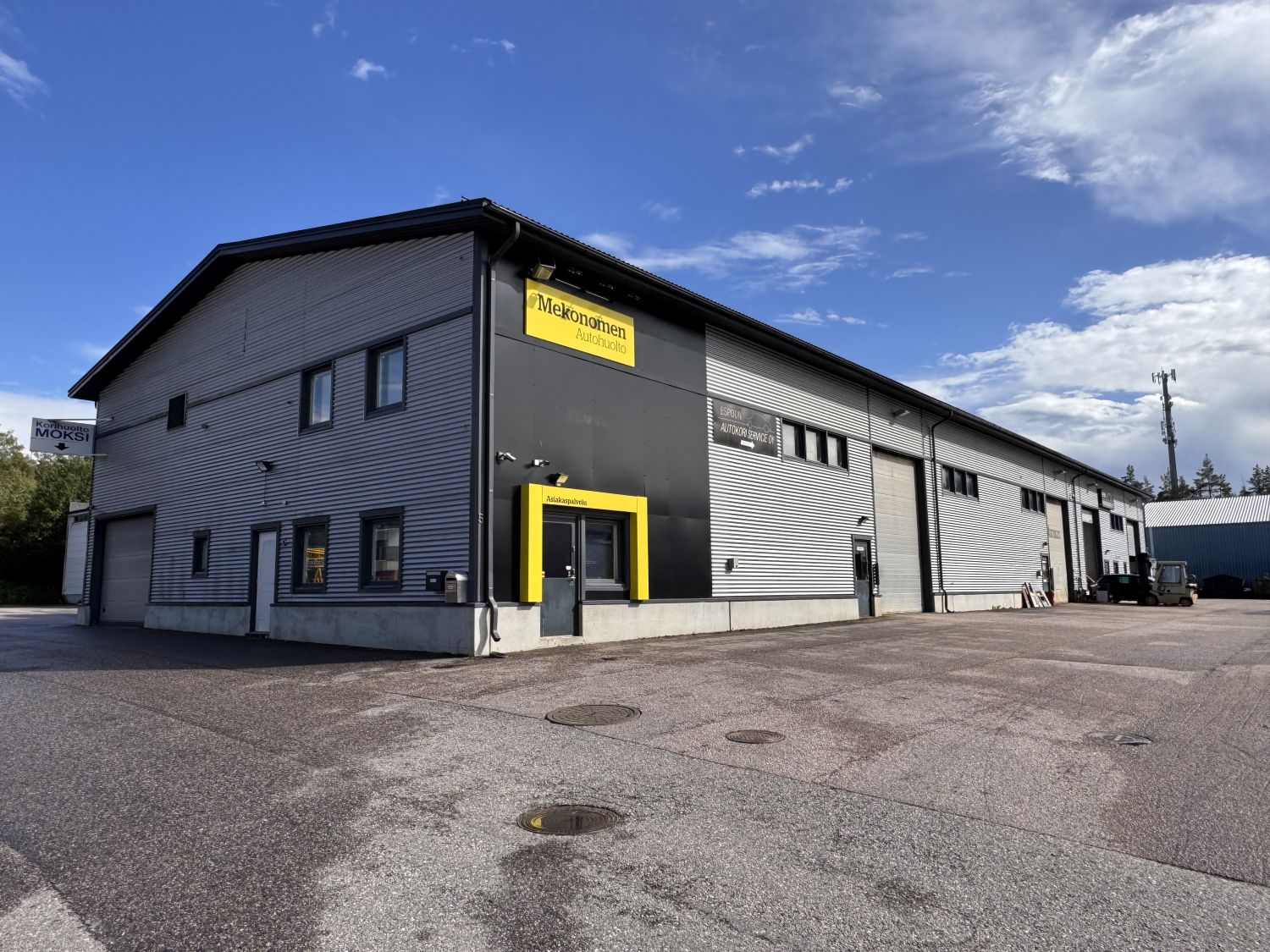 Myytävänä monikäyttöinen teollisuusvarasto- ja tuotantokäyttöön soveltuva tila, loistavien yhteyksien varrelta Espoon Ju...