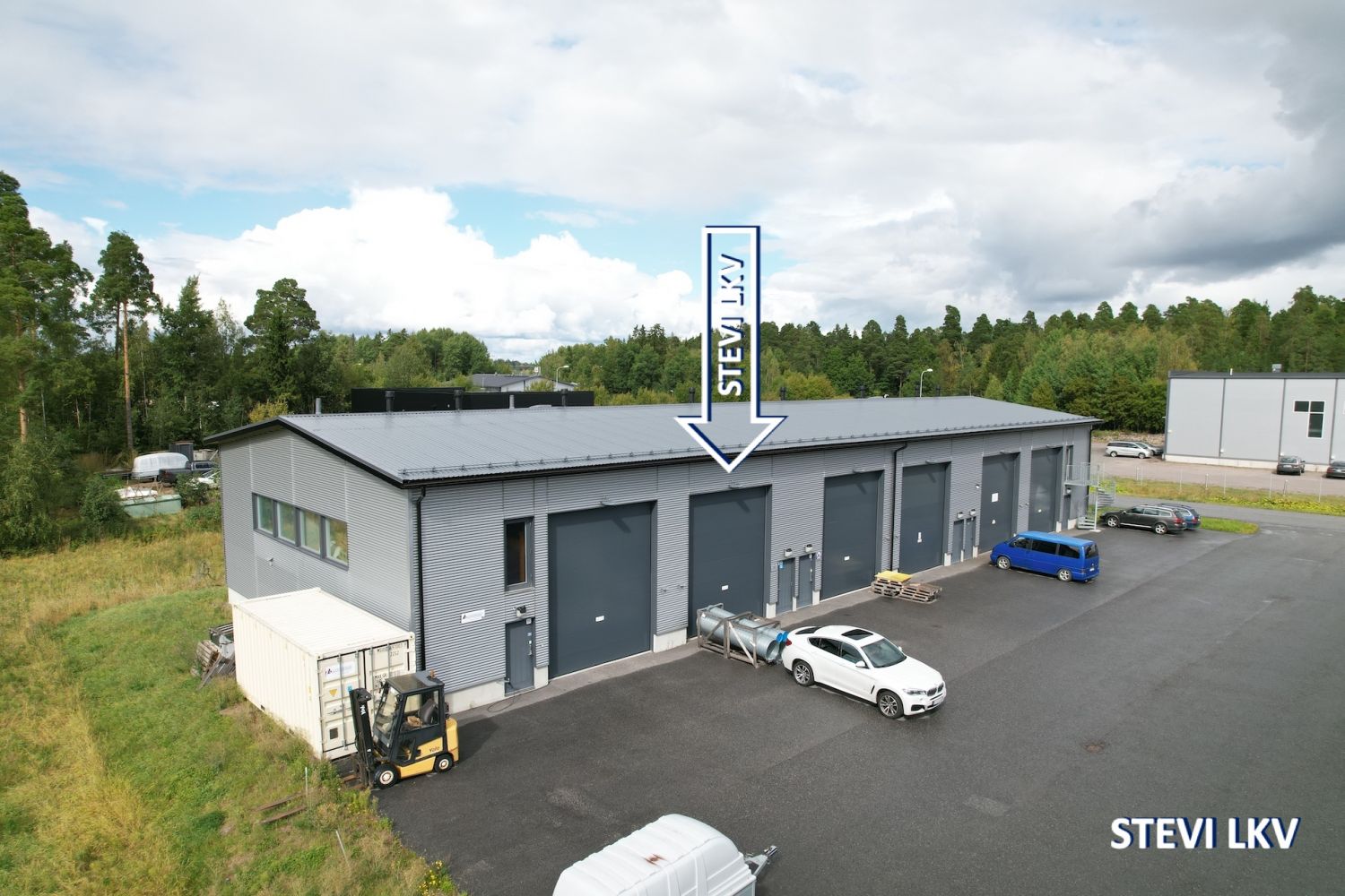 Hallitila 96m2 + parvi 33m2 Naantalin Luolalassa