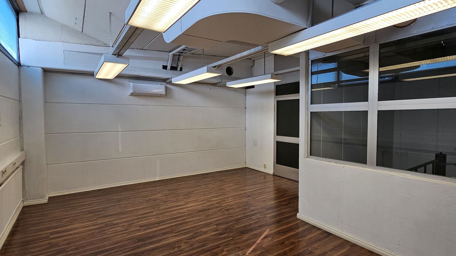 2. kerroksen kokoushuone