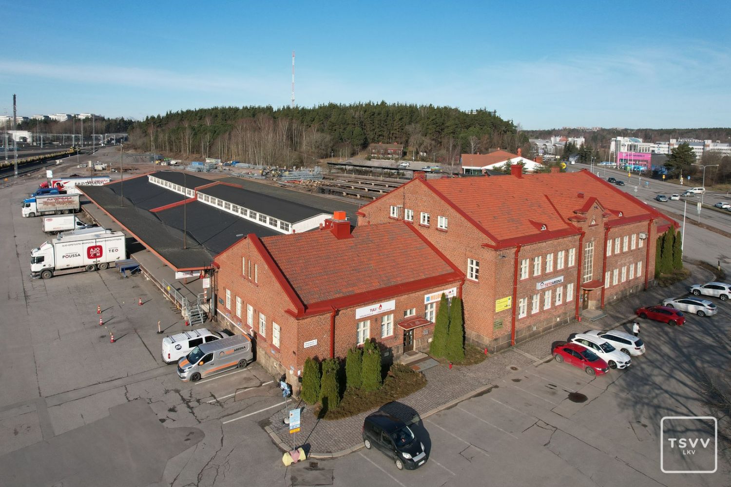 Vuokrattavana toimitilaa Turussa VR:n  idyllisessä vanhassa kiinteistössä.Valoisa ja avara toimistotila Turun keskustan tuntumassaTavarakatu 1:ssä sijaitseva toimistotila tarjoaa erinomaiset puitteet yrityksesi toiminnalle. Tilassa on korkeat huoneet, jotka luovat ilmavan ja inspiroivan työympär...