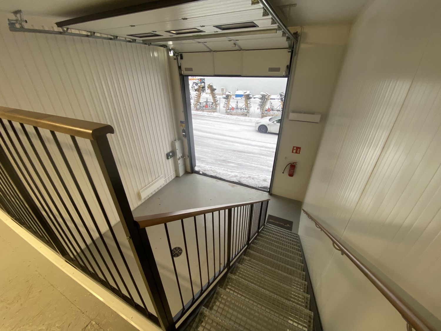 Tilakuva parvelta alas