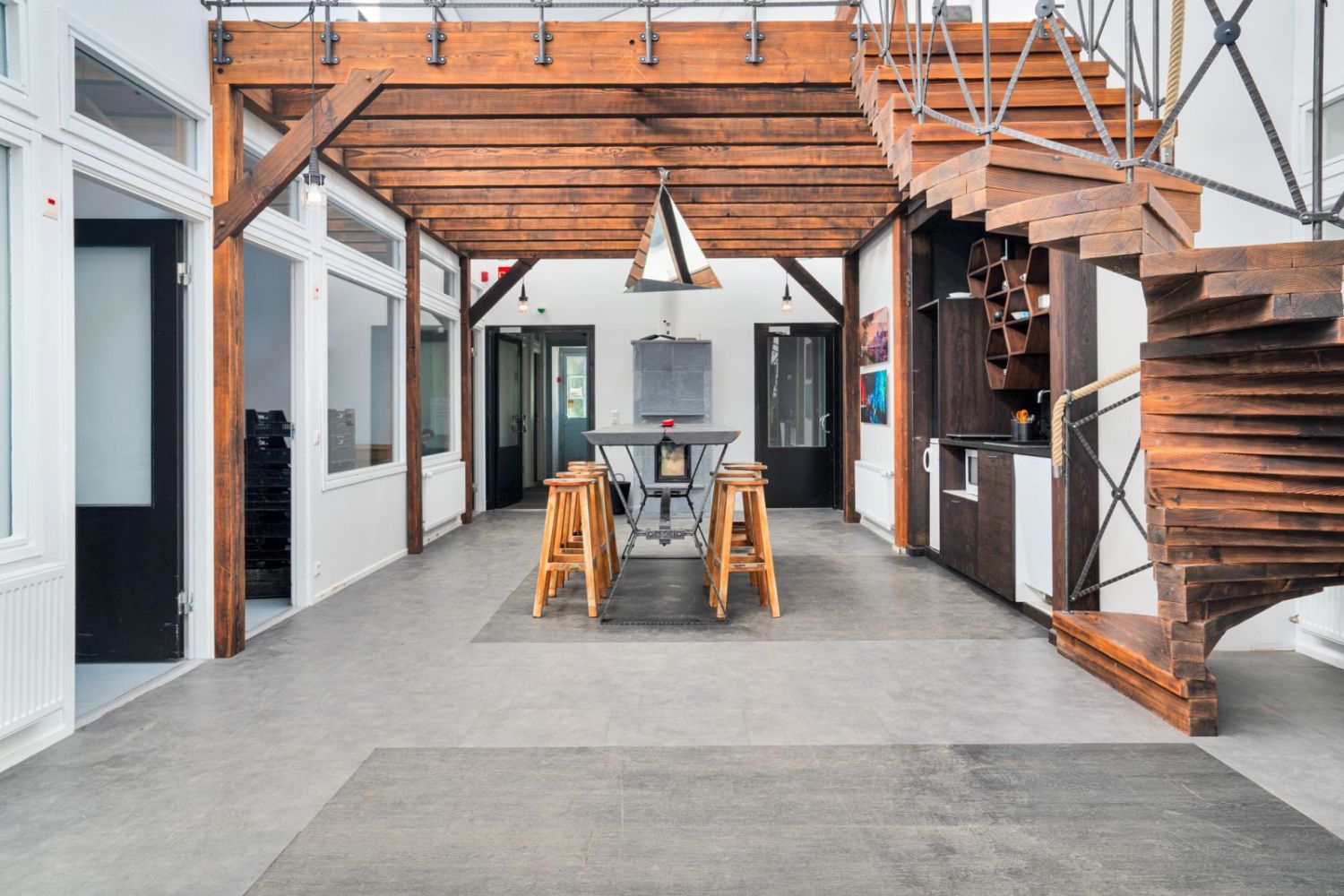 Yrityskiinteistö Kontioniemessä