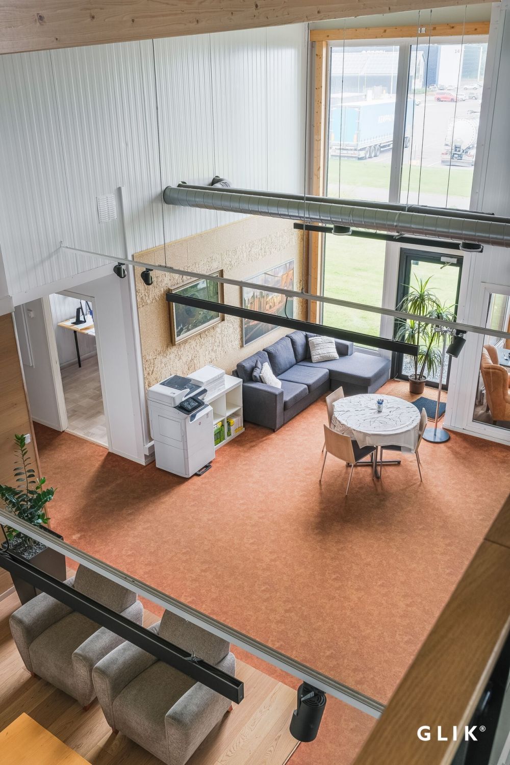 Näkymä parvelta Showroomiin