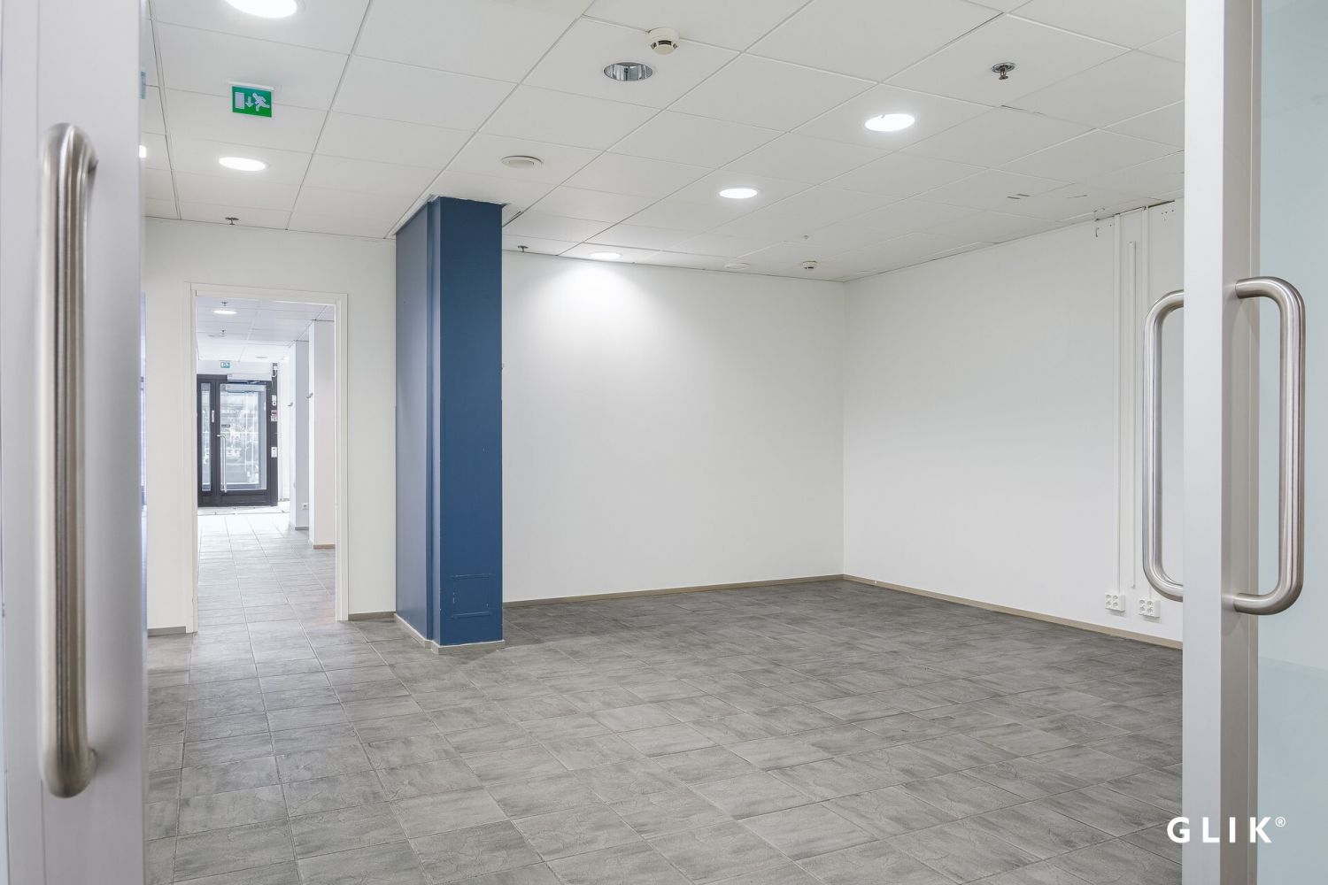 tiloja jaettu erillishuoneisiin