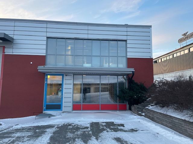 Heti vapaana hyväkuntoinen maantason hallitila Raisiossa.Soveltuu korjaamo-/varastotoimintaan.Ent. katsastuskonttori.Sovi esittely. Kohteella ei ole lain edellyttämää energiatodistusta.