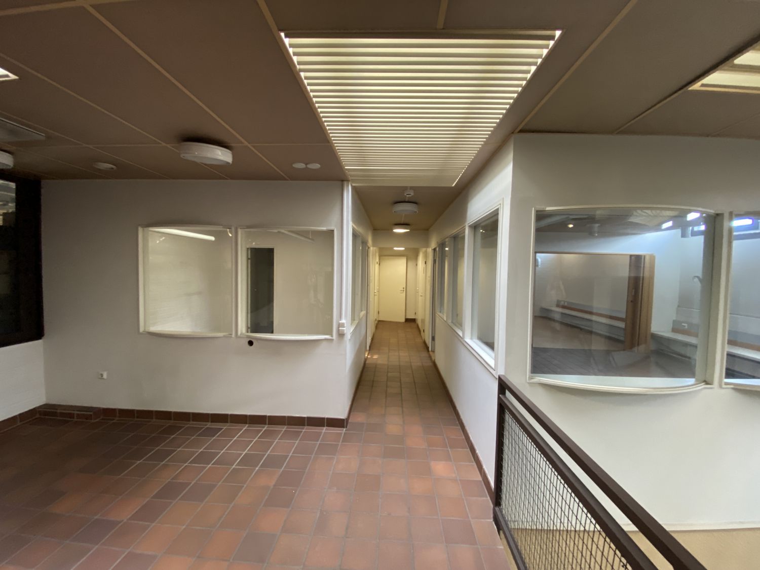 Toimiston aulatila/avokonttori