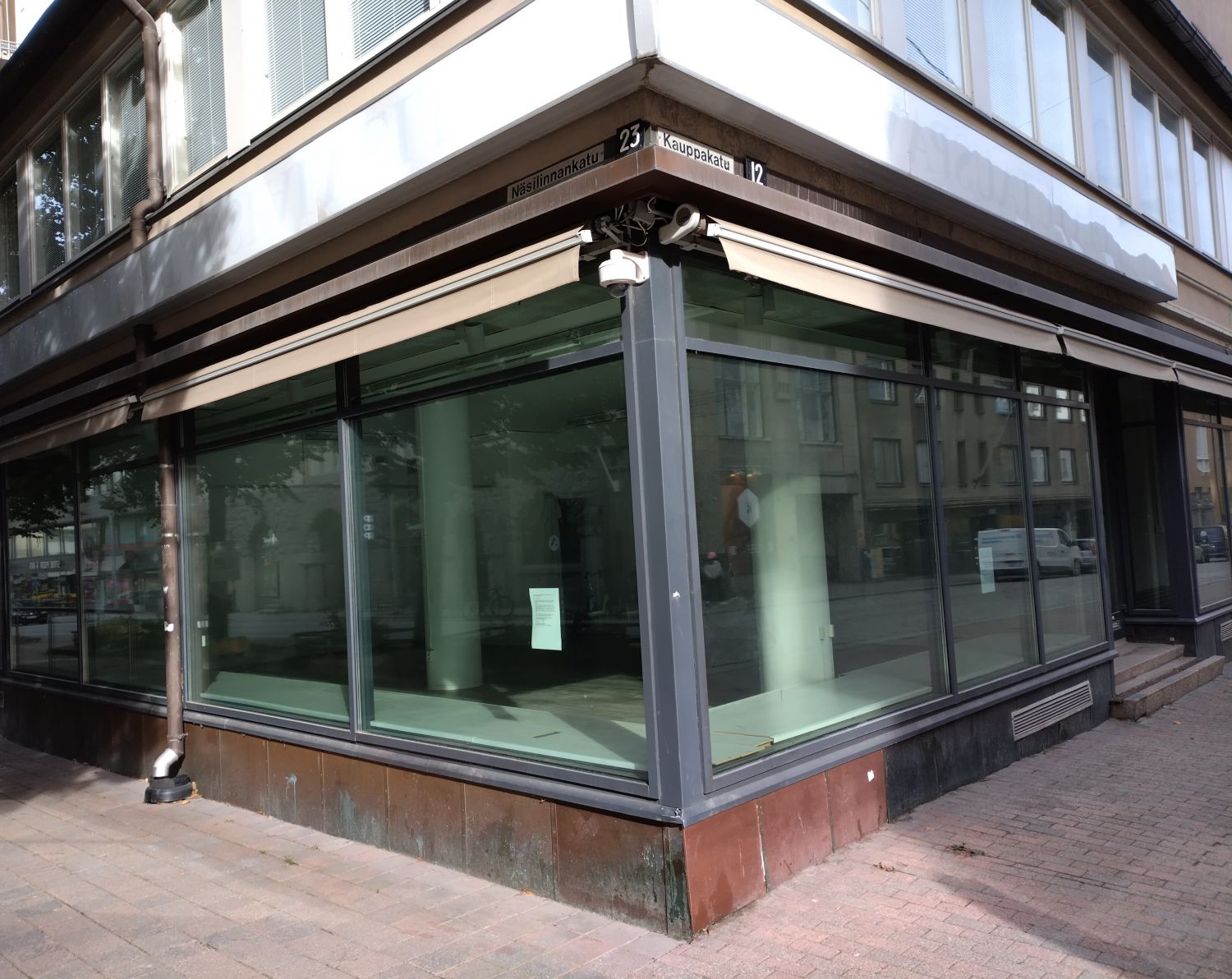 Kauppa- ja Näsilinnankadun kulmaliiketila