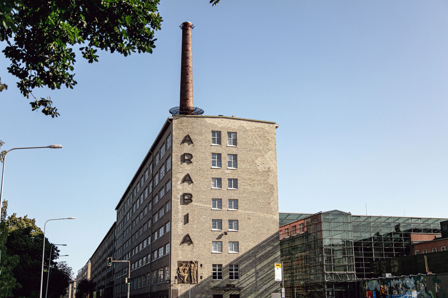 Peruskorjattava vanha tehdashallitila esimerkiksi museo- tai näyttelykäyttöön. Tila on Arabian vanha uunihalli.Arabia135 tehdaskortteli Helsingin Arabiassa tunnetaan luovien ideoiden ja toteutusten kohtauspaikkana ja osana suomalaisen designin historiaa. Entinen keramiikkatehdas on jo vuosia toimi...