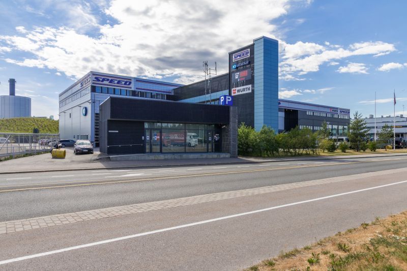 Vuosaaren Rahtarinpuistossa siisti 112 m² tila, joka sopii, esim. pienvarastoksi. 