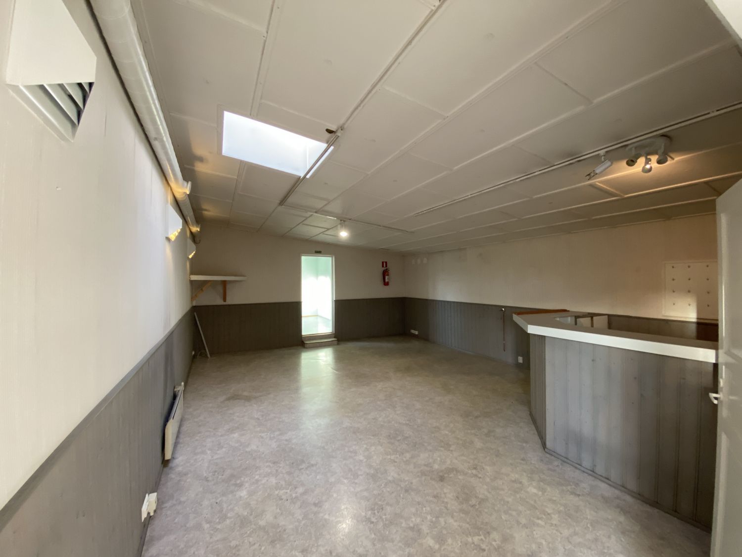 Yläkerran ruokasali