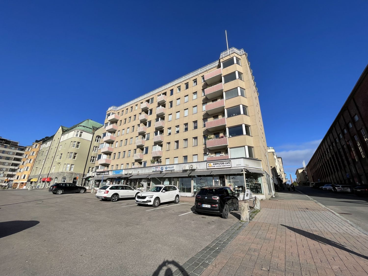 Loistava liikepaikka