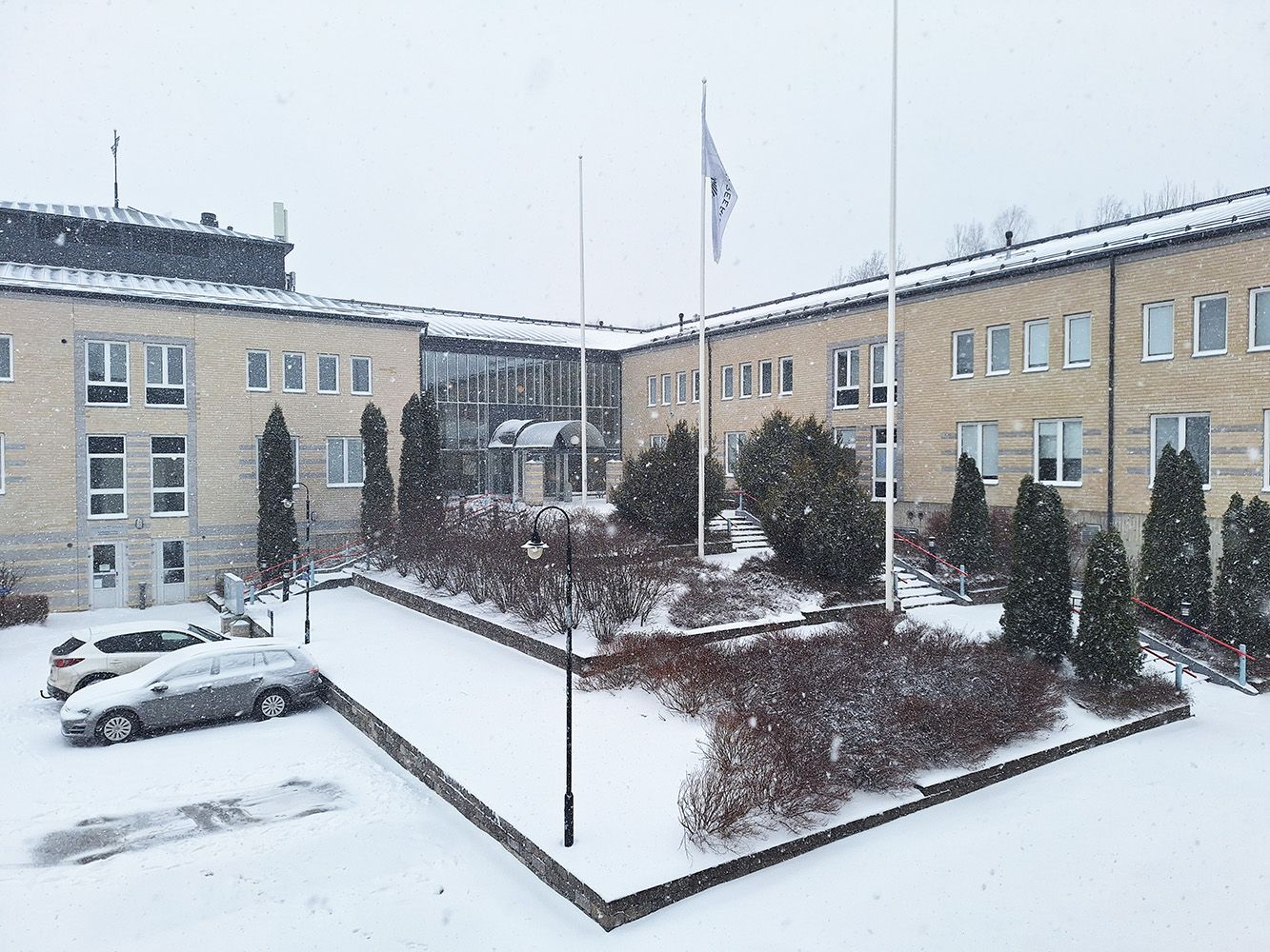 Iso toimistotila vuokrattavana ison koulutuskiinteistön tiloissa Porvoossa!