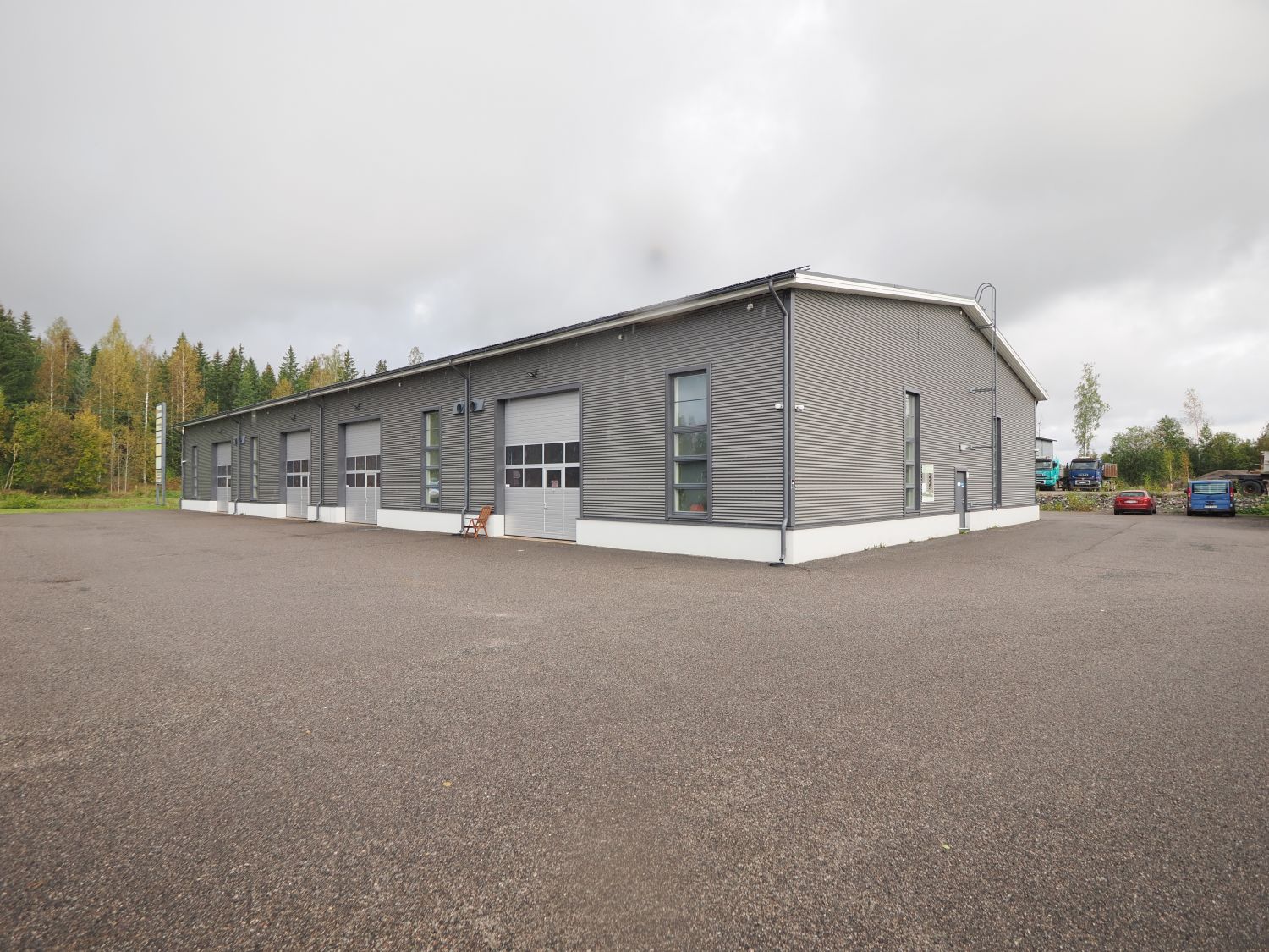 117-399 m2 korkeaa varastotilaa asvalttipihalla 10 min nelostieltä. 