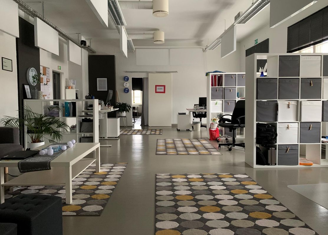 ks. pohjakuva toimisto 6