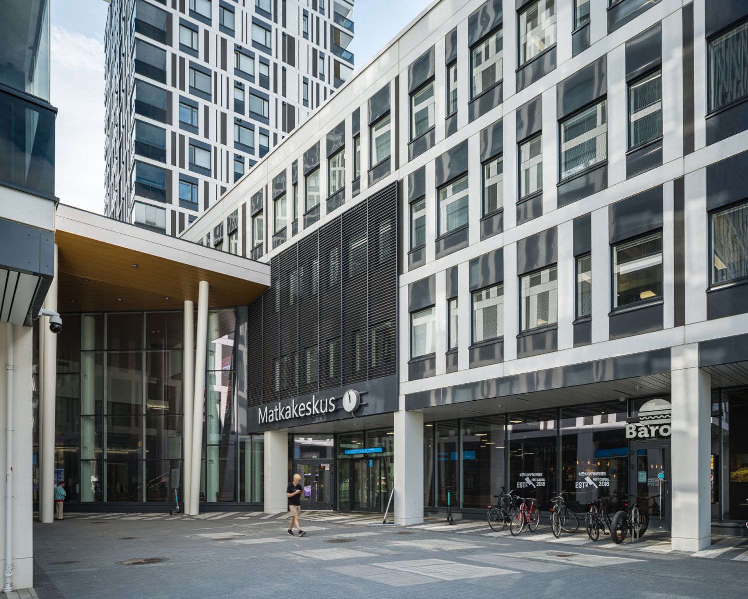 Matkakeskus katutaso 1