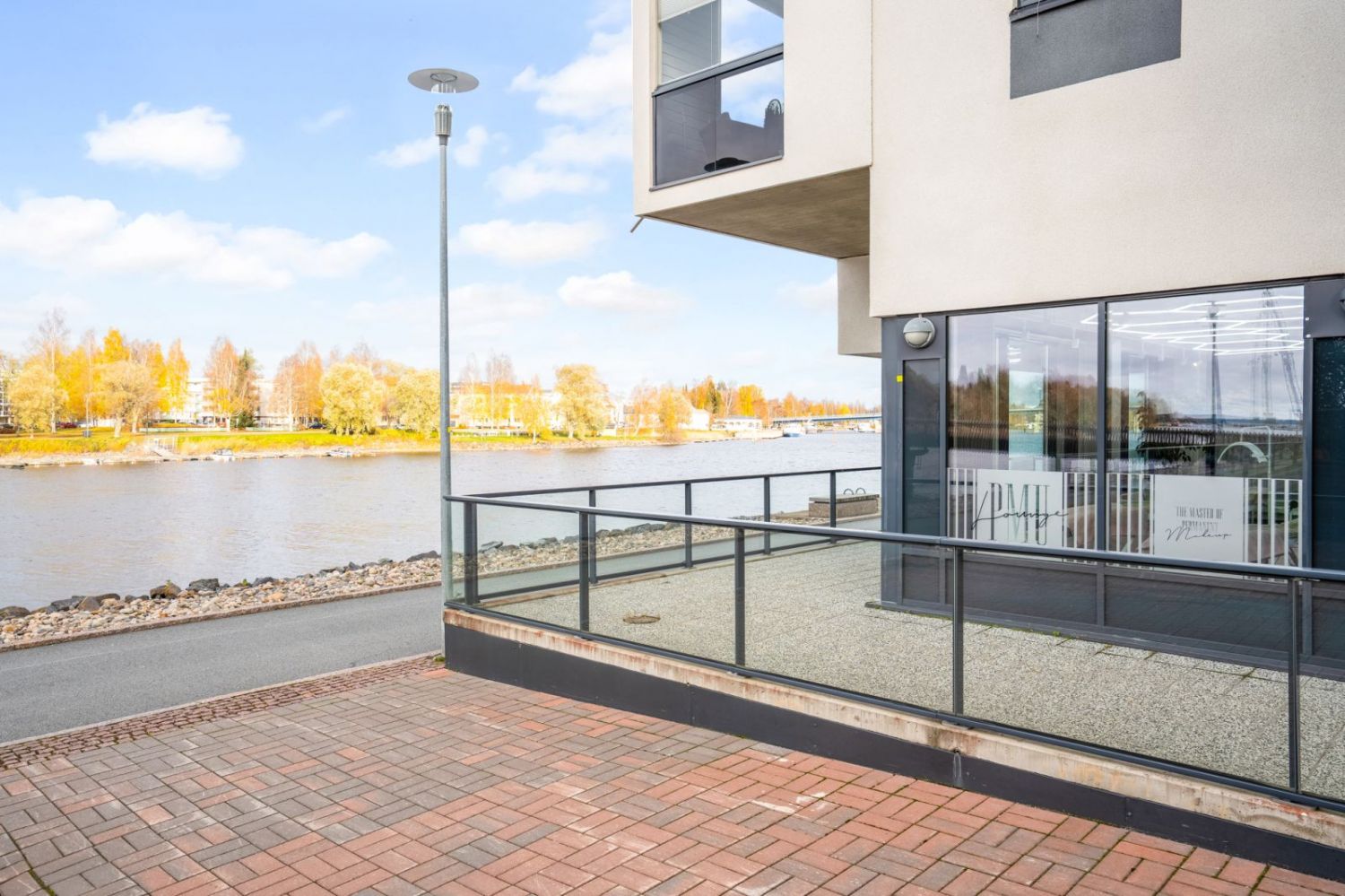 Sijoittajalle toimitila näyttävällä paikalla