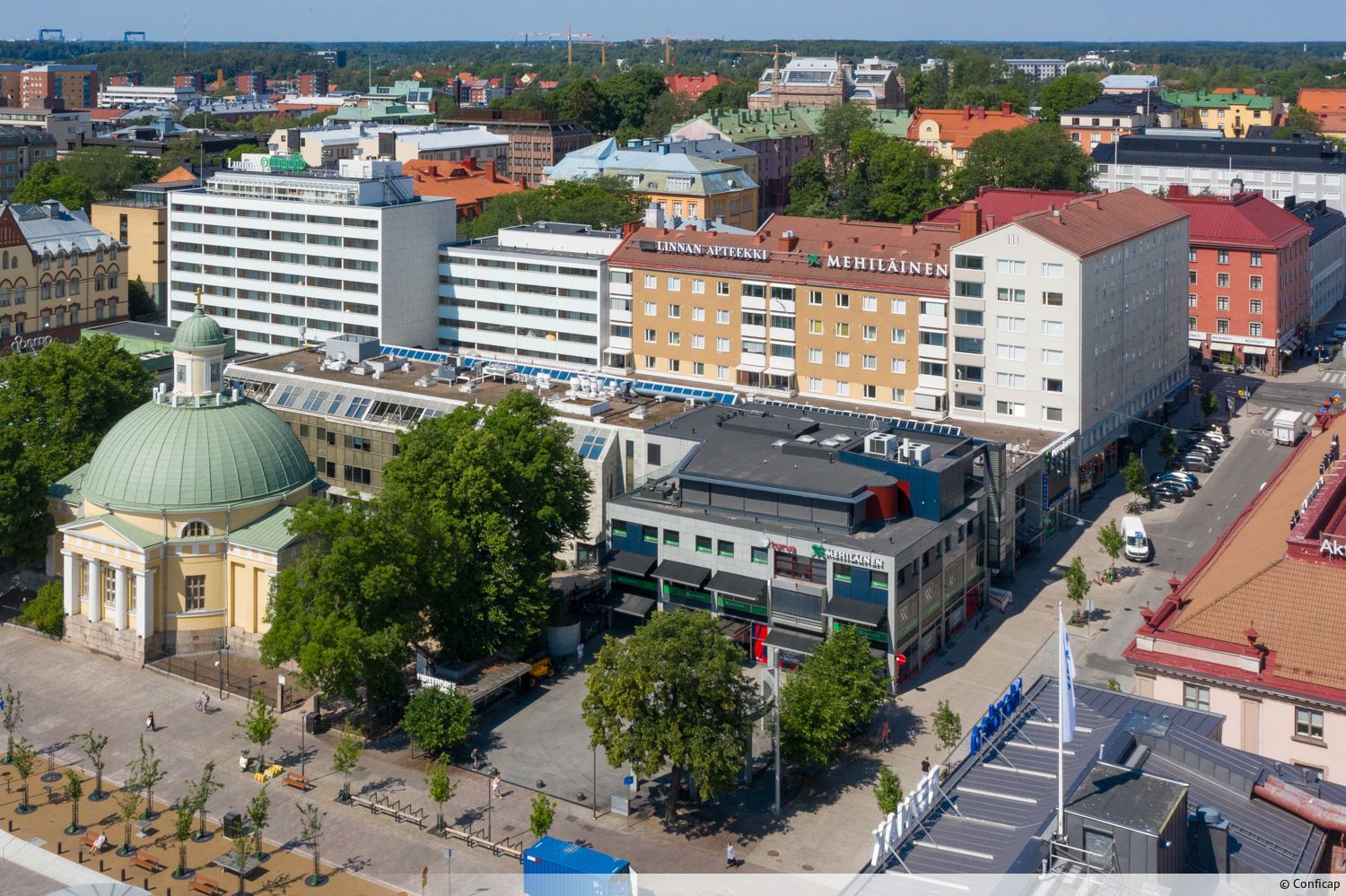 Vuokrataan parkkipaikkoja lämpimässä hallissa torin laidalla Turun keskustassa. Mahdollisuus myös sähköauton lataukselle. Ota yhteyttä ja kysy tarkempia lisätietoja!