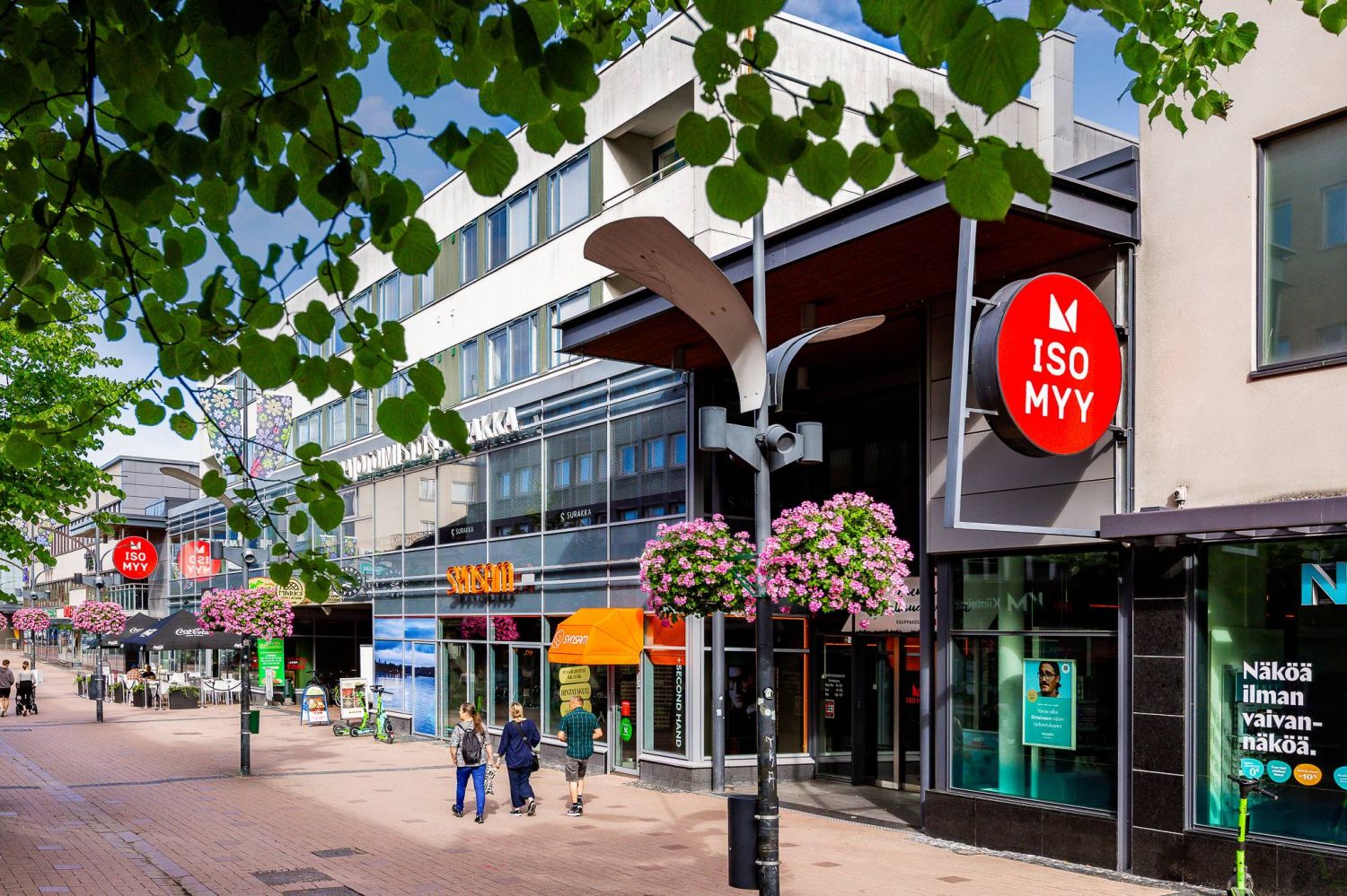 Näyttävältä paikalta Joensuun keskustasta toimistotila, jolla takaat yrityksesi näkyvyyden ja työntekijöidesi viihtyvyyden. Uudet remontoidut toimistotilat