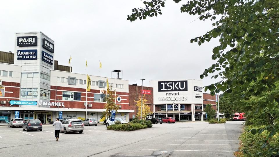 Tourulan Liikekeskuksessa on nyt vapaana 188 m² liiketila, joka tarjoaa erinomaiset mahdollisuudet monenlaiseen käyttöön. Tila soveltuu erinomaisesti myymäläksi, toimistoksi tai varastoksi, ja sen muunneltava pohjaratkaisu tekee siitä joustavan ratkaisun erilaisille tarpeille.Keskeiset edut:• ...