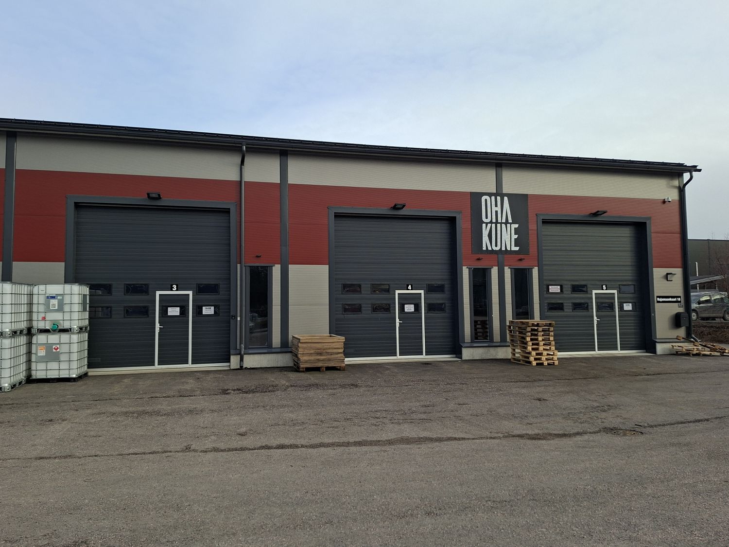 Juvanmalmilla vapaat korkeat autolla sisään tilat.