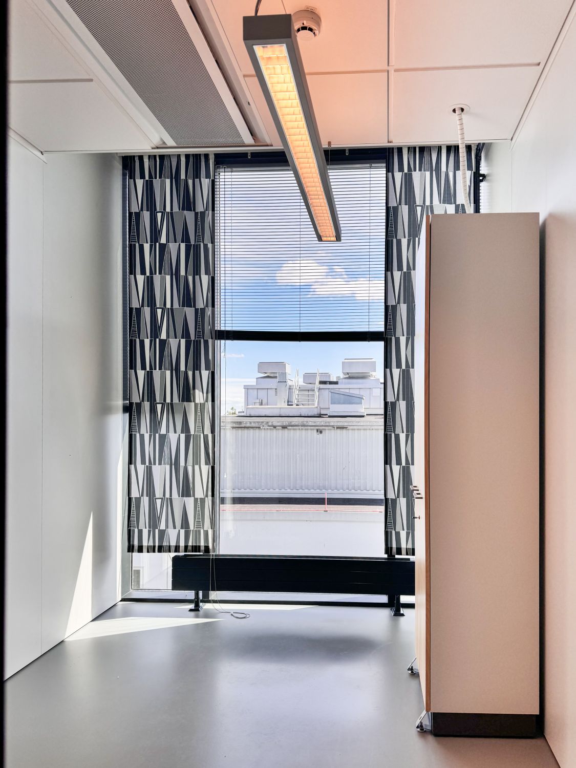 Äänieristetty työhuone 3 krs