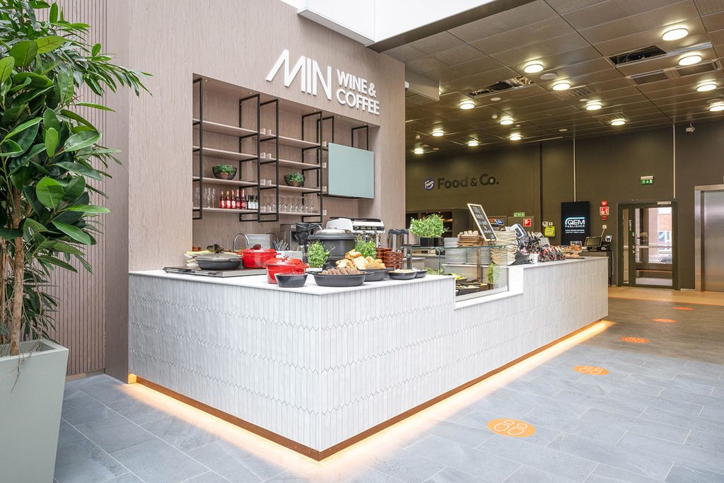 Vuokrattavissa toimistotilaa Oulun ydinkeskustasta.

Tämä 218,5 m² toimistotila sijaitsee kiinteistön 4. kerroksessa. Ti...