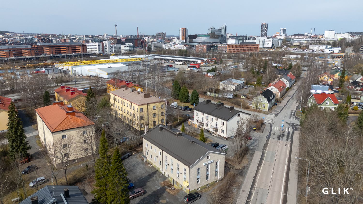 Myydään tai vuokrataan edullista toimitilaa Viinikassa.

Tervetuloa tutustumaan tähän 215,8 m² liikehuoneistoon, joka ta...