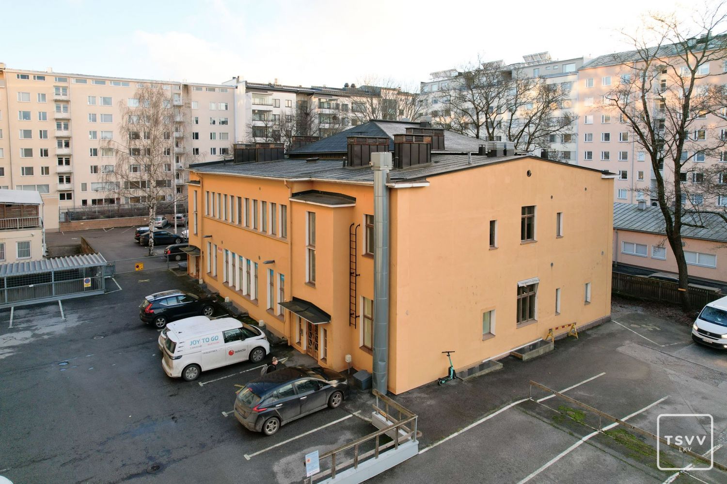 Vuokrataa monikäyttöistä toimisto / toimitilaa Turun keskustassa Eerikinkatu 22Eerikinkadulla, Turun keskustassa, sijaitsee upea toimistotila, joka tarjoaa loistavat puitteet liiketoiminnalle. Tämä katutason toimisto on osa kaksikerroksista rakennusta, ja sen avarat huoneet korkeilla kattoilla luo...