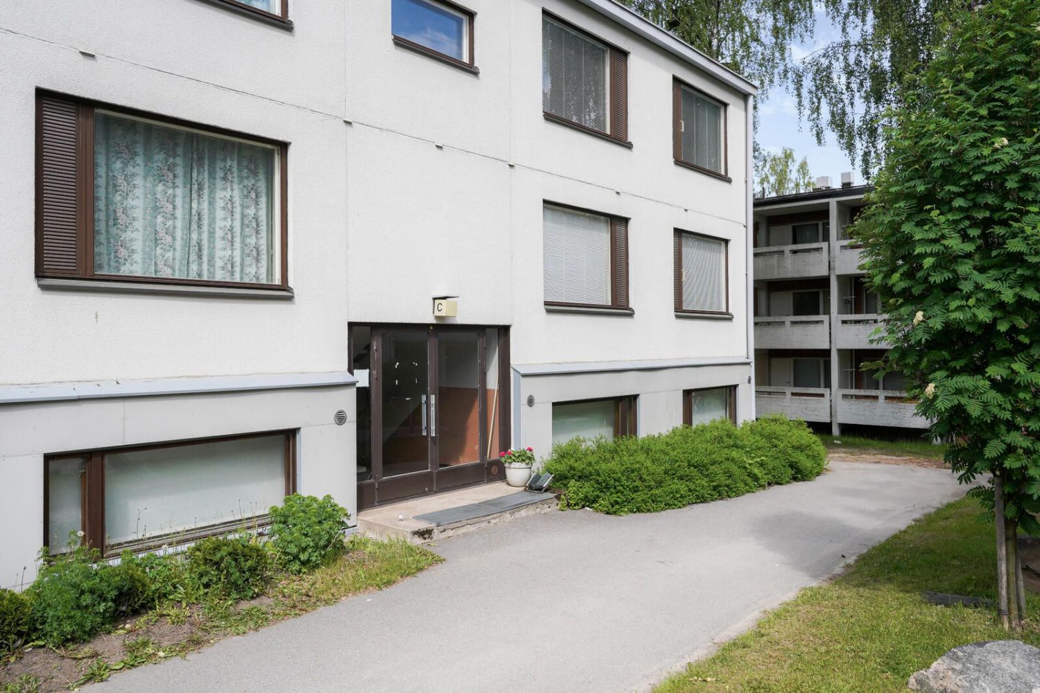 3 huonetta, keittiö, wc, wc/suihku,