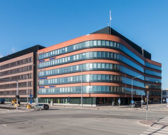 Vuokrattavana valoisa avotoimisto ( 233 m2) tyylikkäästä Rantatie Business Parkista. 2.kerroksen toimistossa  on isot la...