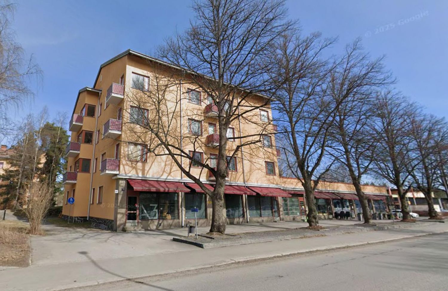 Monipuolinen toimitilakokonaisuus Ilmarinkadulla – toimisto 156 m² + alakerran tila 46 m² (yht. 199 m²)